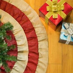 Glitzhome Khaki/Red Faux Burlap Christmas Tree Skirt 0.36 In. -Alpine Sales Store 01bfe016 8d9e 4a3c 8a5a 6f3bb24ec524