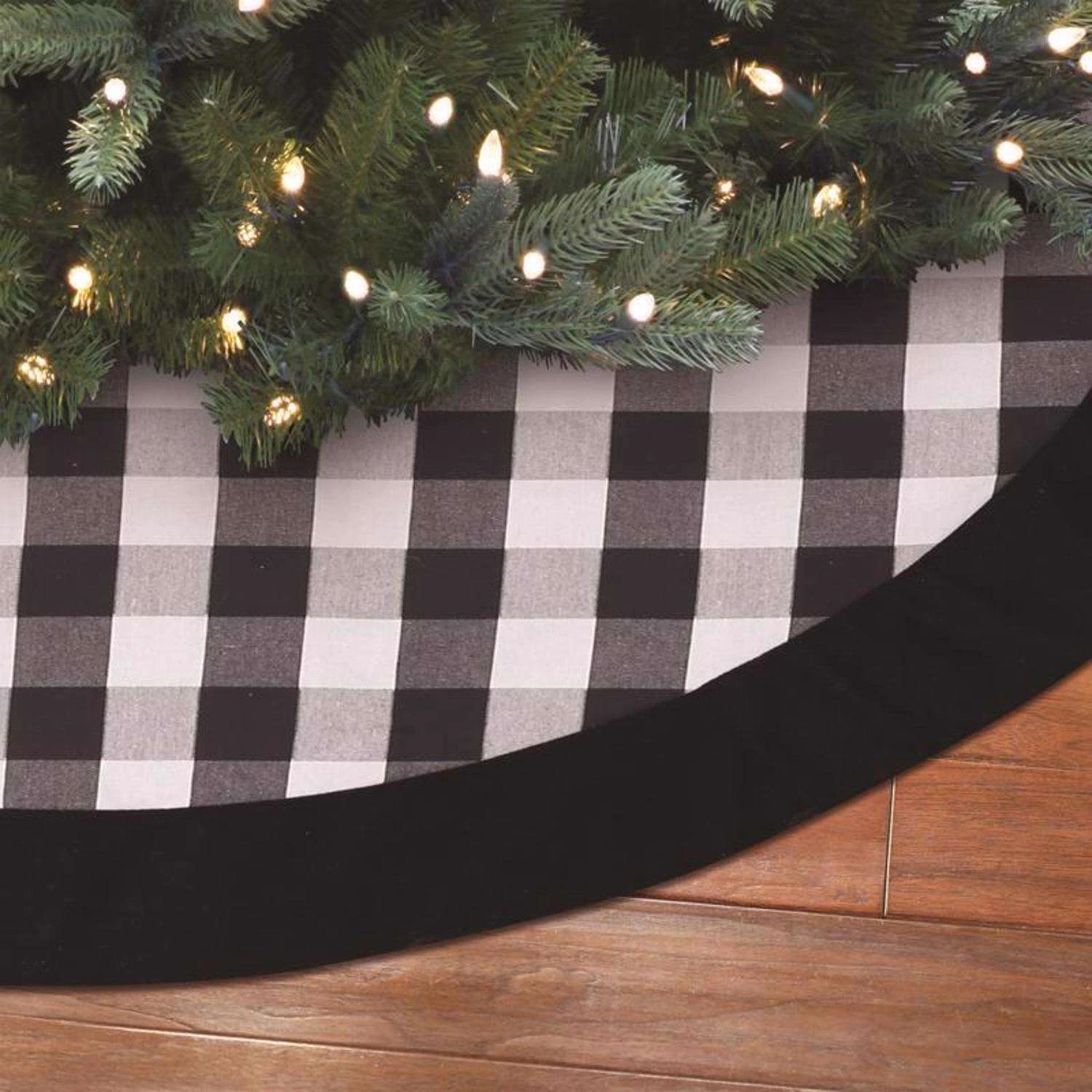 Dyno Black/White Plaid Tree Skirt 1.25 In. 5 Dyno Black/White Plaid Tree Skirt 1.25 In. - Image 3