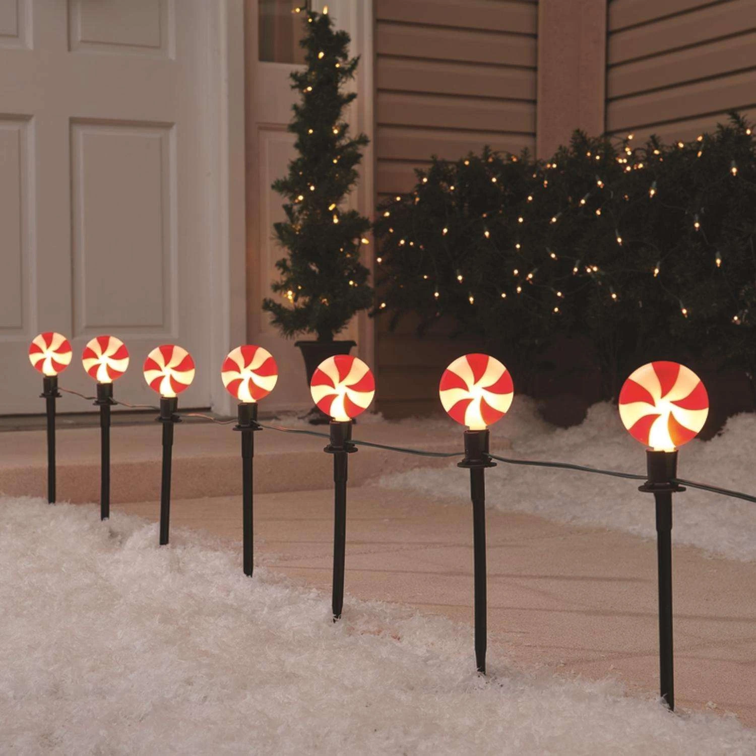 Celebrations Red/White Peppermint Candy Pathway Decor 5 Celebrations Red/White Peppermint Candy Pathway Decor - Image 3