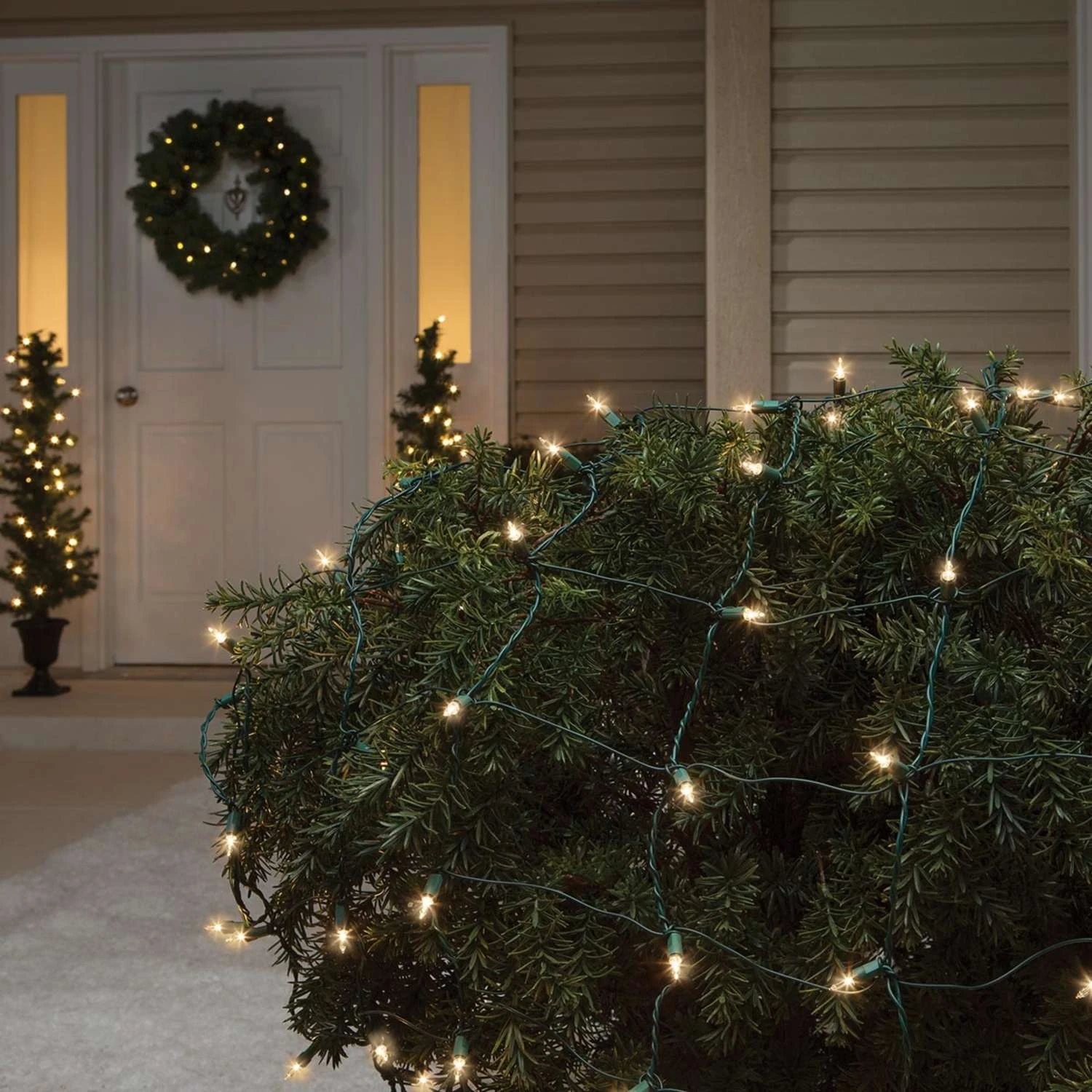 Celebrations Stay Shine Incandescent Mini Clear/Warm White 100 Ct Net Christmas Lights 6 Ft. 4 Celebrations Stay Shine Incandescent Mini Clear/Warm White 100 Ct Net Christmas Lights 6 Ft. - Image 2